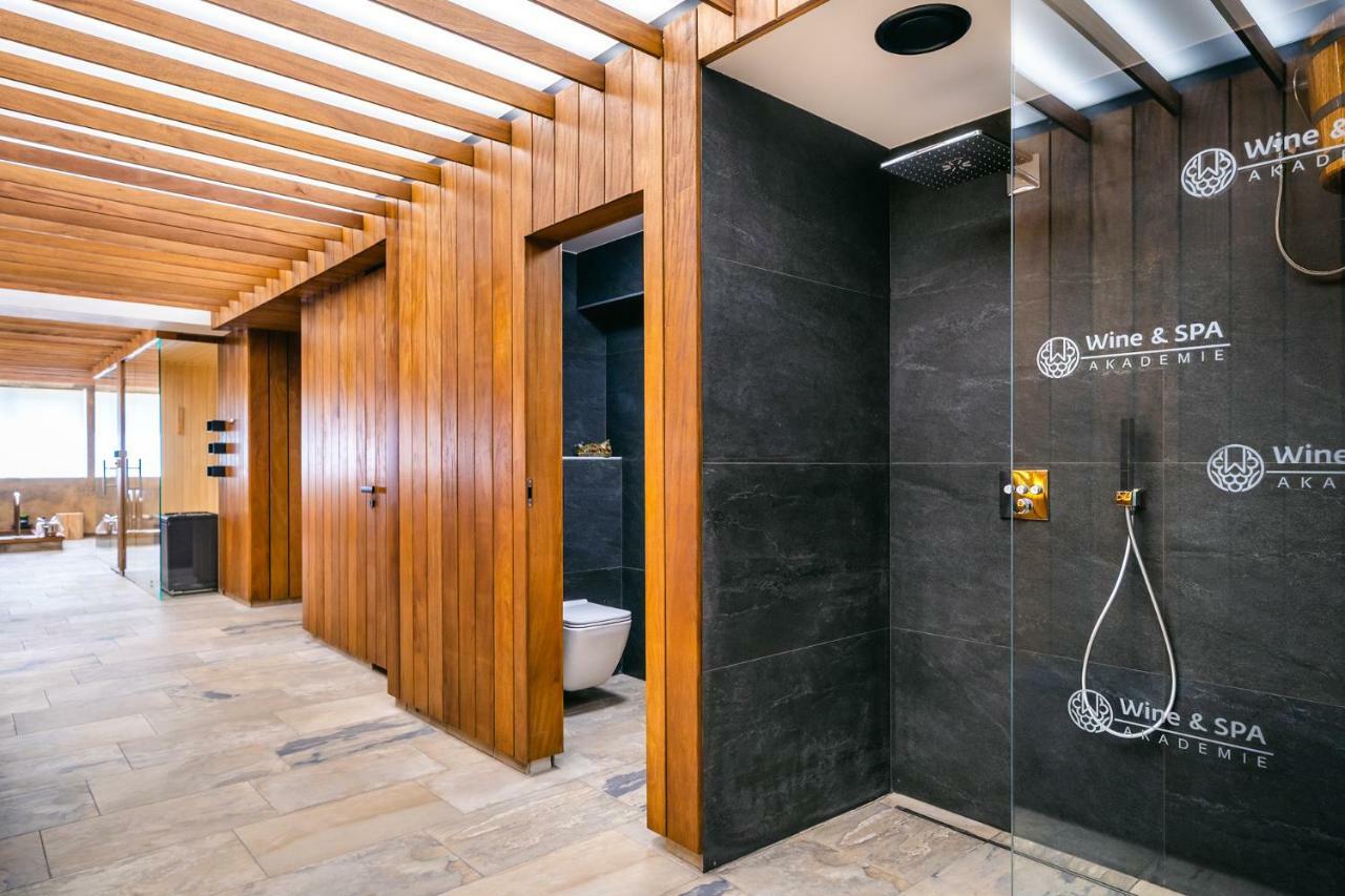 Hotel Akademie Chocerady Ngoại thất bức ảnh