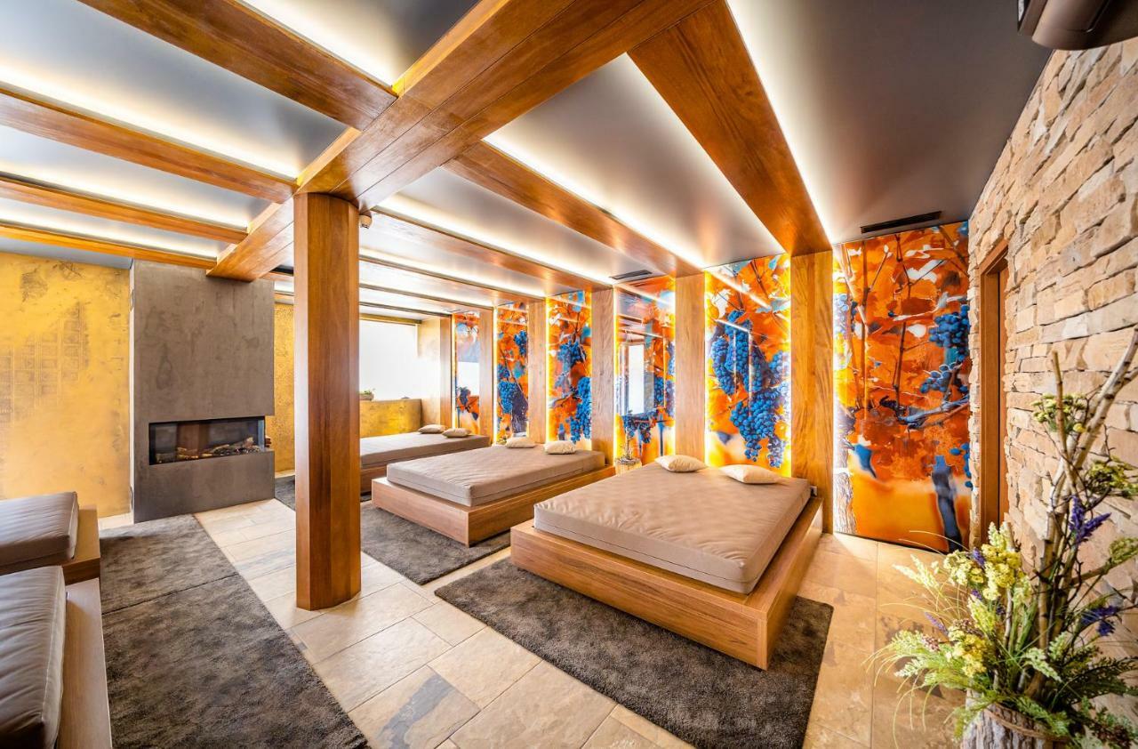 Hotel Akademie Chocerady Ngoại thất bức ảnh